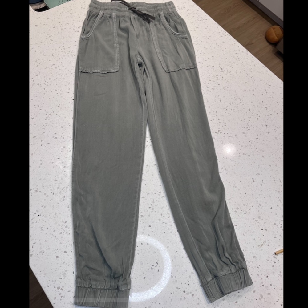 XS American Eagle Army Green Joggers
